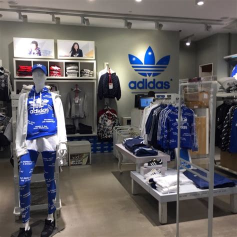 adidas尖沙咀|adidas 精品店 香港.